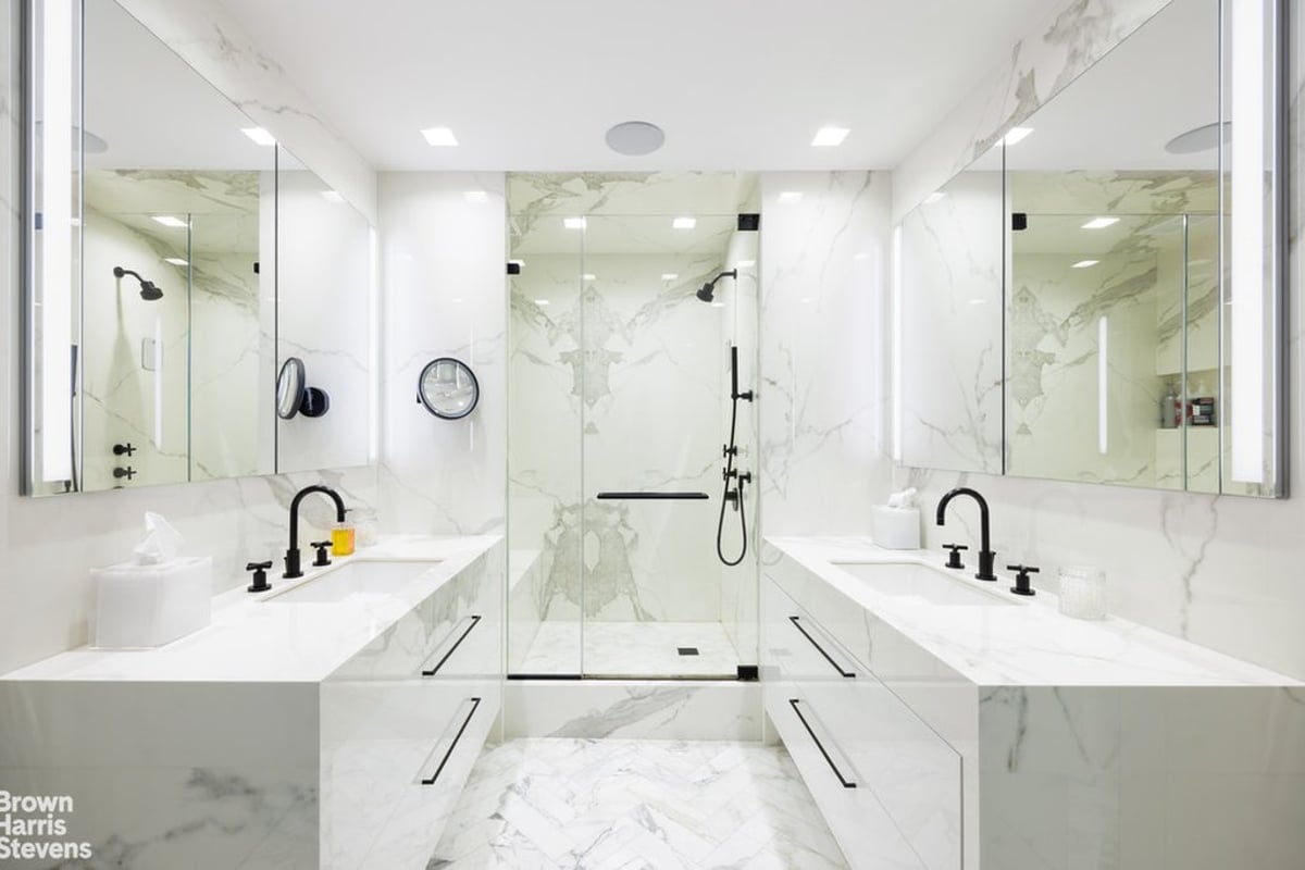 Photo for Imperial House - 150 East 69th Street Cooperative in Lenox Hill, Manhattan