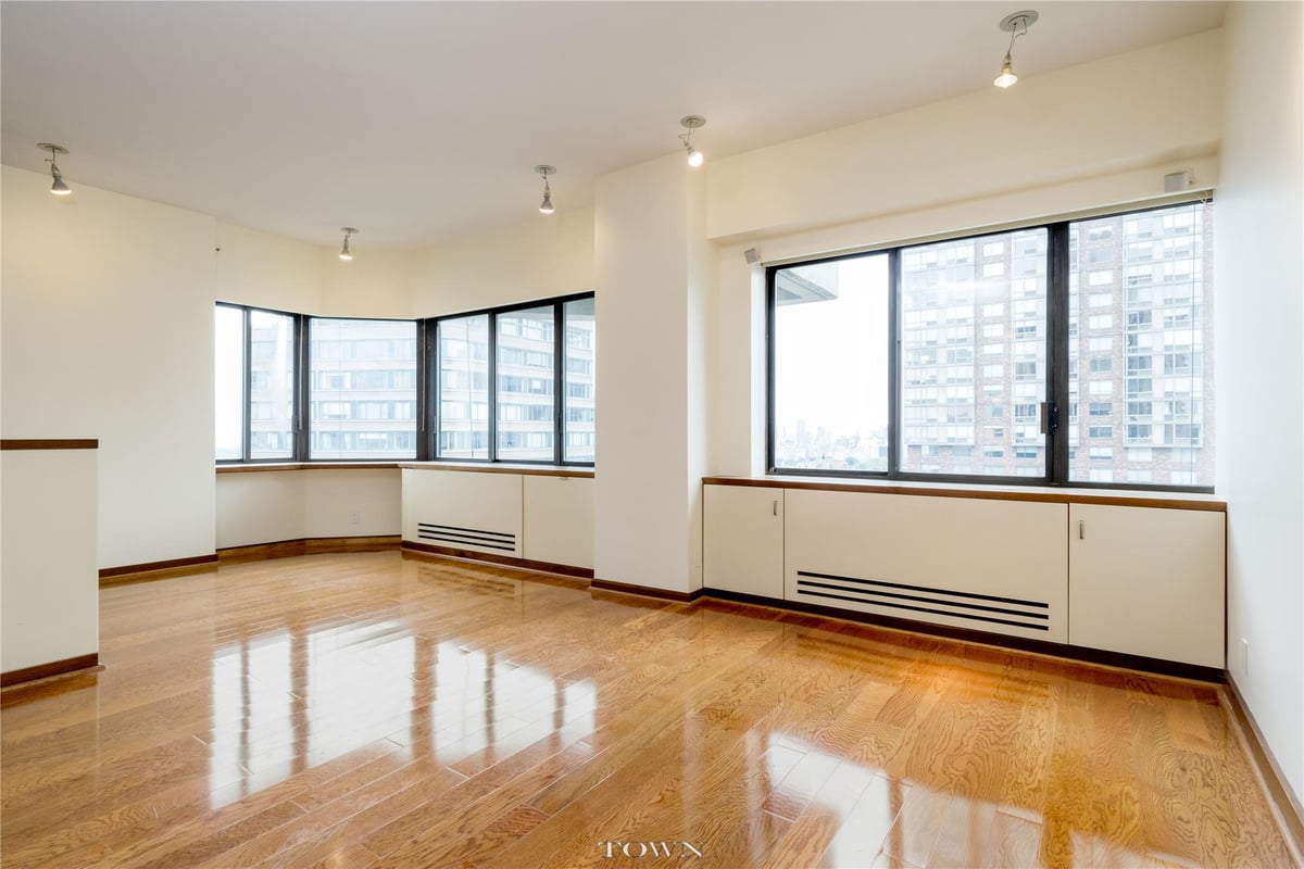 Photo for Bel Canto - 1991 Broadway Condominium in Upper West Side, Manhattan