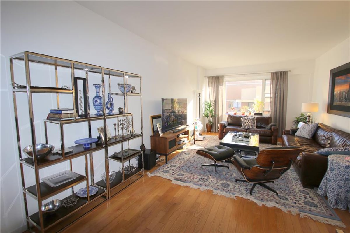 Photo for Georgetown Plaza - 60 East 8th Street Condominium in Noho, Manhattan