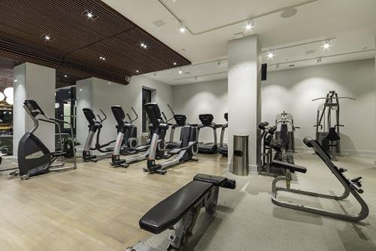 Photo for 90 West Street - 90 West Street Rental Building in Financial District, Manhattan