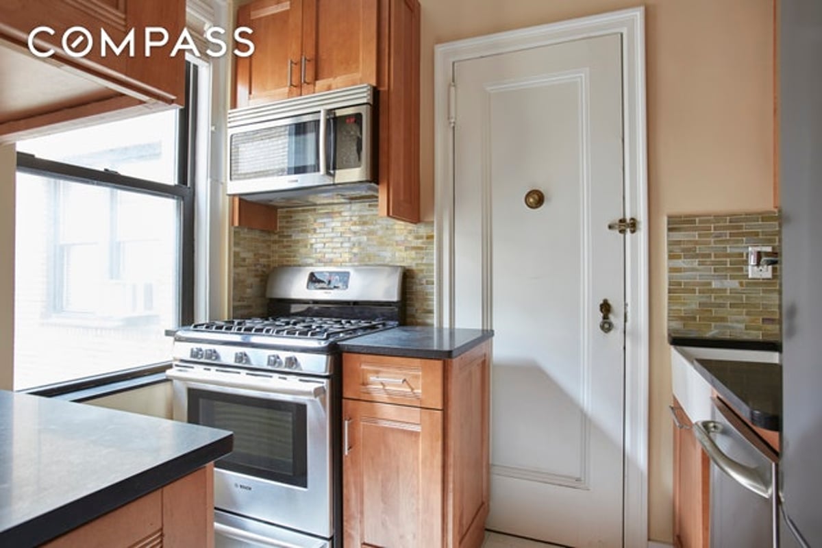 Photo for The Beekman Hill House - 425 East 51St Street Cooperative in Midtown East, Manhattan