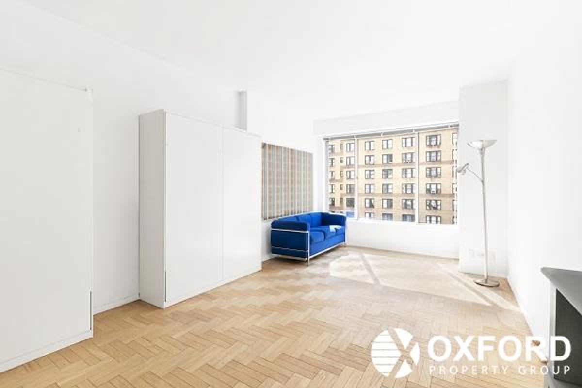 Photo for 200 East 69th Street - 200 East 69th Street Condominium in Upper East Side, Manhattan