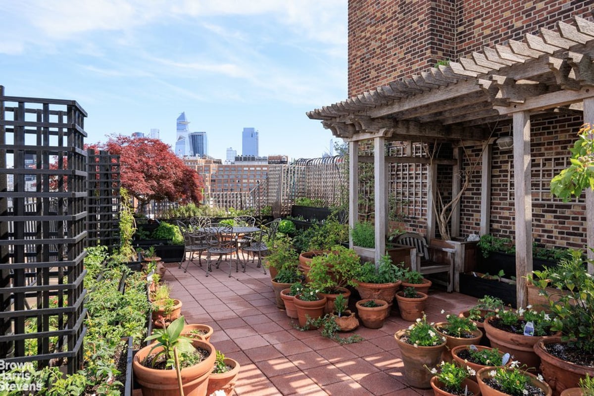 Photo for 299 West 12th Street - 299 West 12th Street Condominium in West Village, Manhattan