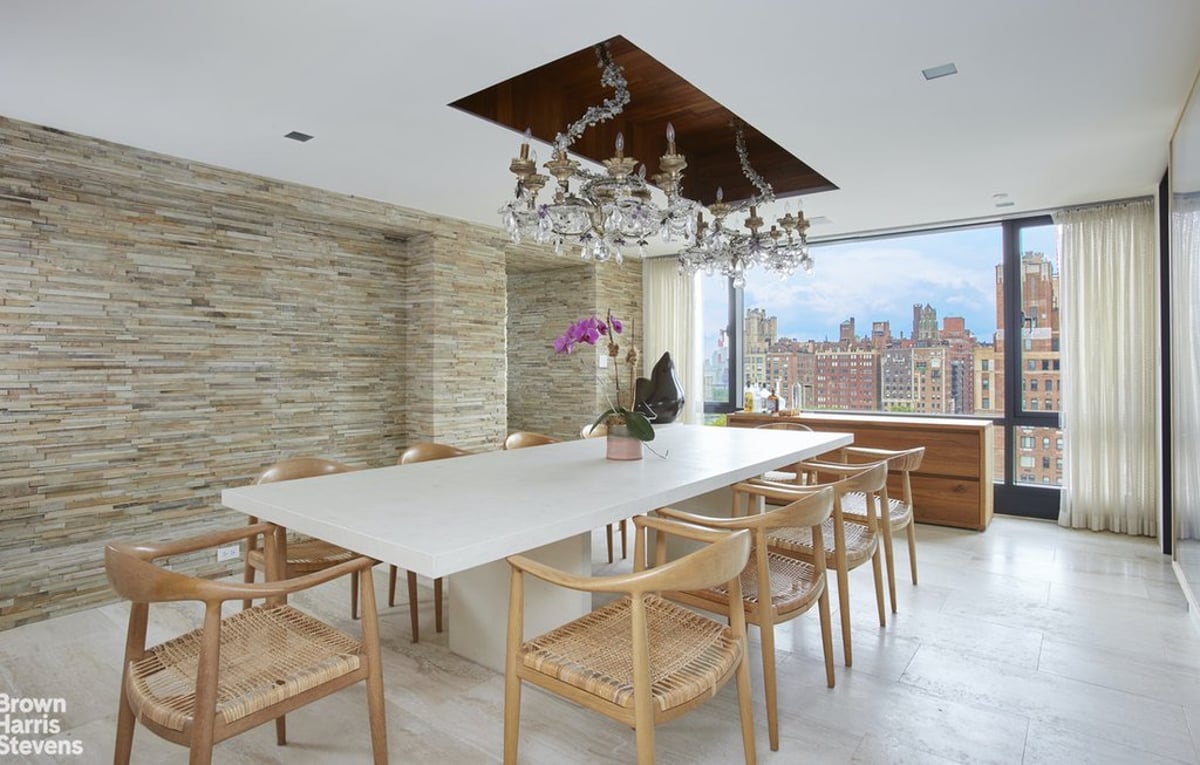 Photo for 170 East End Avenue - 170 East End Avenue Condominium in Upper East Side, Manhattan