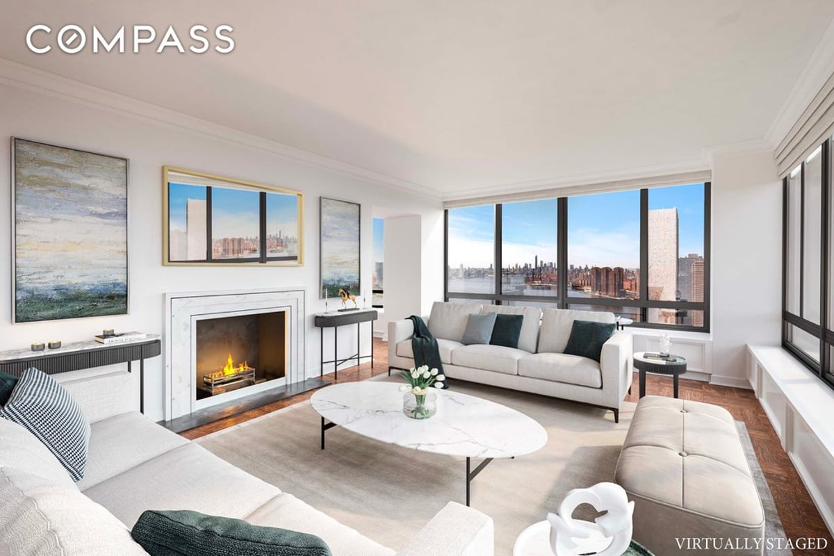 Photo for United Nations Plaza - 870 United Nations Plaza Cooperative in Midtown East, Manhattan