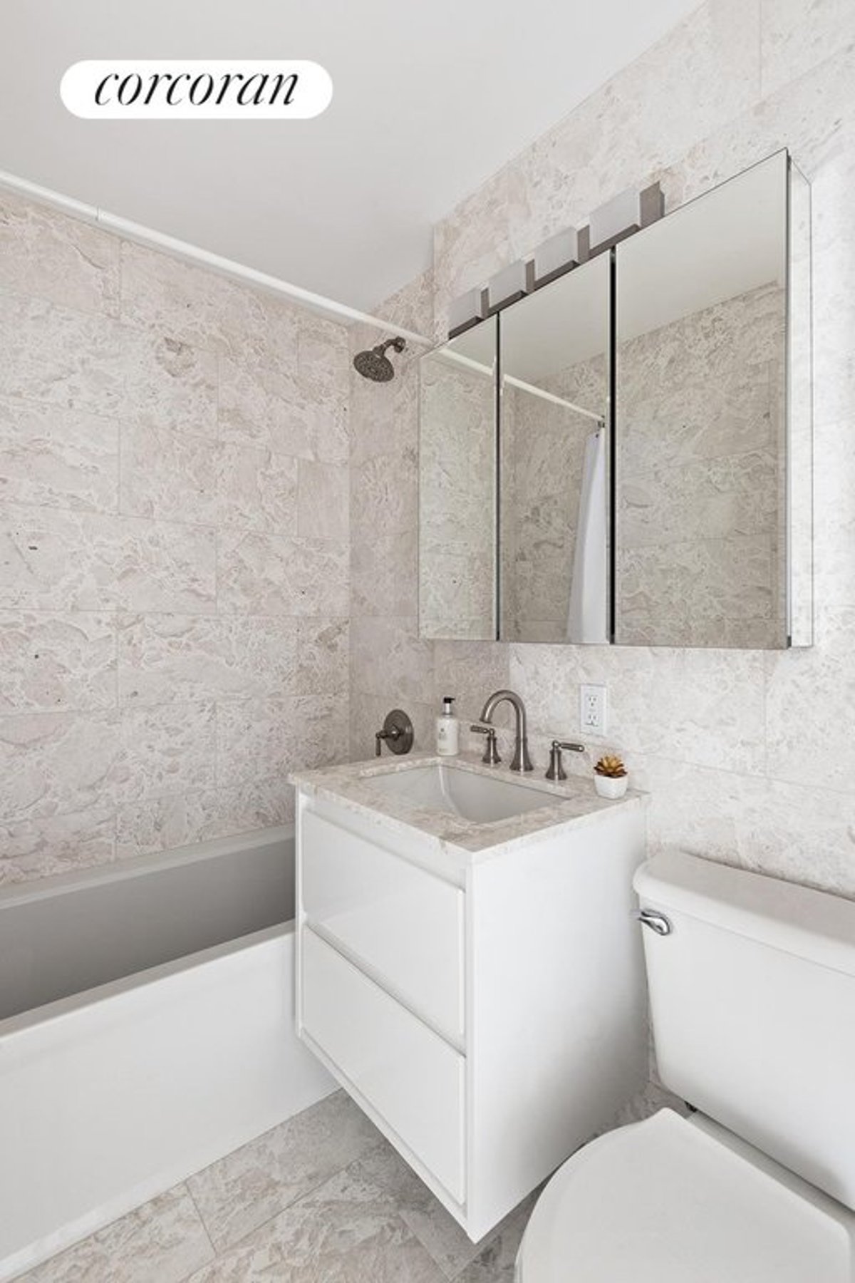 Photo for 400 East 85th Street - 400 East 85th Street Cooperative in Upper East Side, Manhattan