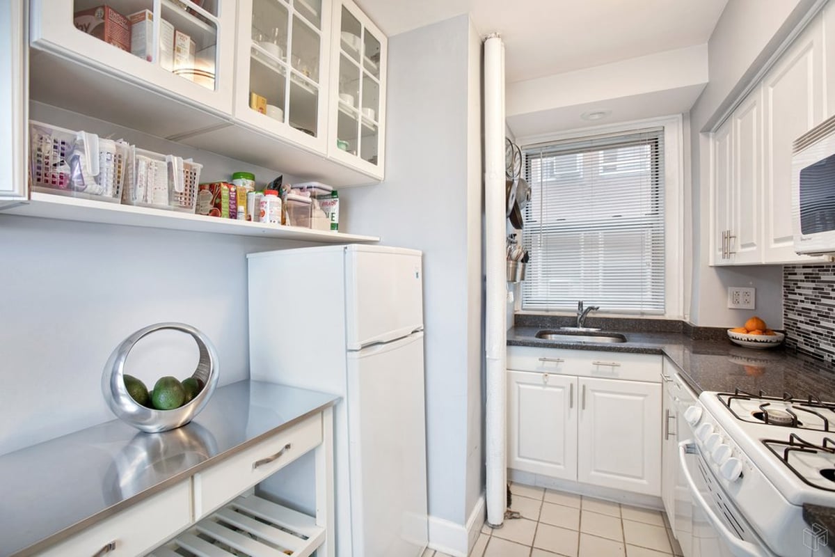 Photo for The Manor - 333 East 43rd Street Cooperative in Turtle Bay, Manhattan