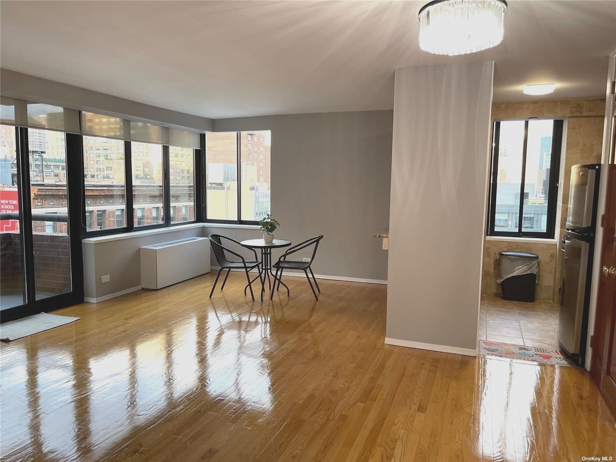 Photo for The Paladin - 300 East 62nd Street Condominium in Upper East Side, Manhattan