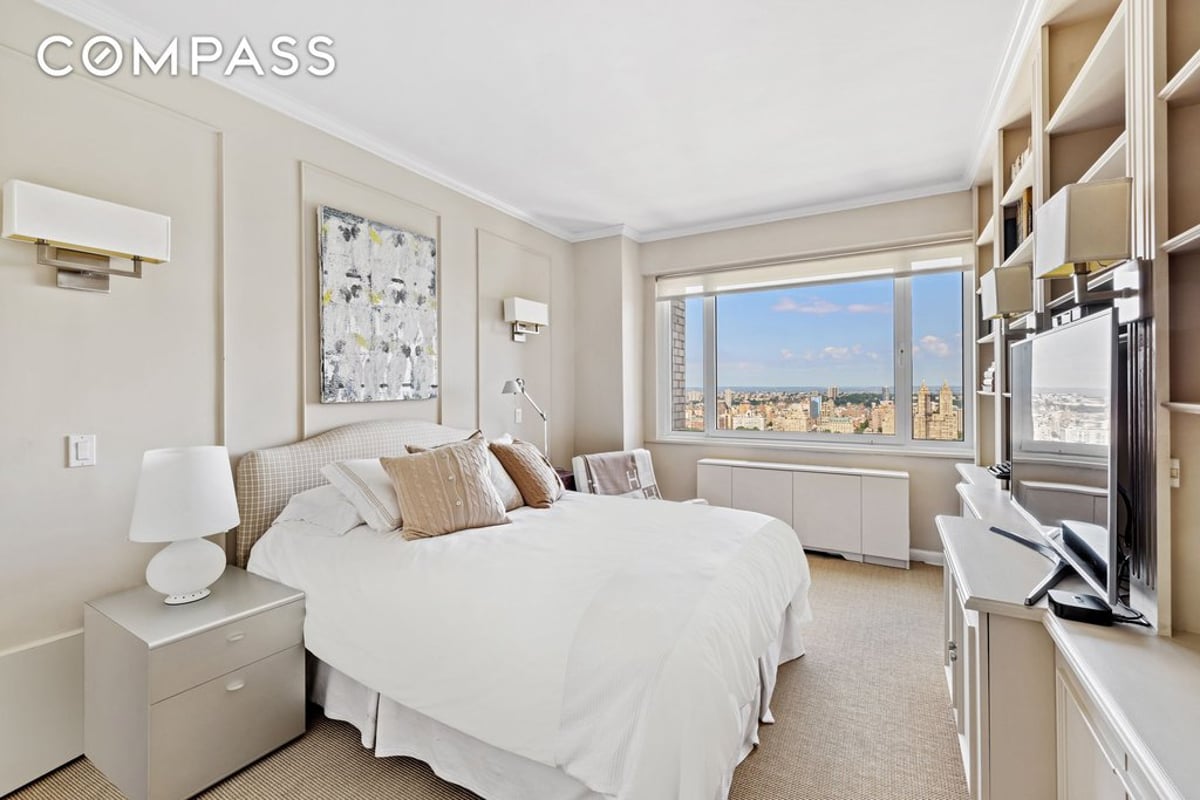Photo for 1239 Madison Avenue - 45 East 89th Street Condominium in Carnegie Hill, Manhattan