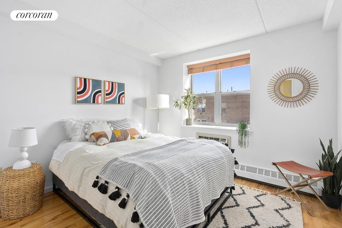 Photo for Madison Plaza - 1825 Madison Avenue Condominium in Central Harlem, Manhattan