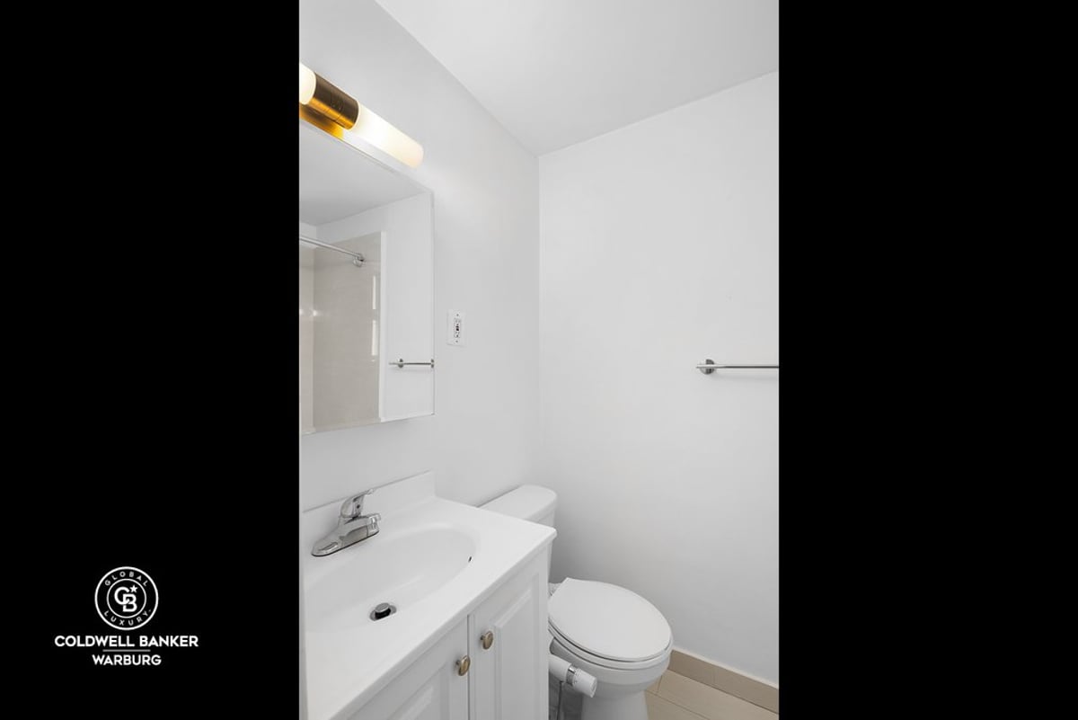 Photo for The Liberty - 311 East 25th Street Cooperative in Kips Bay, Manhattan