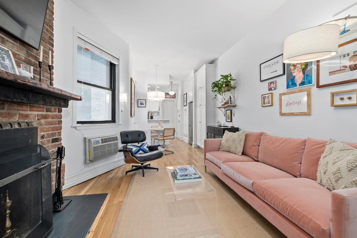 Photo for 252 West 20th Street - 252 West 20th Street Cooperative in Chelsea, Manhattan