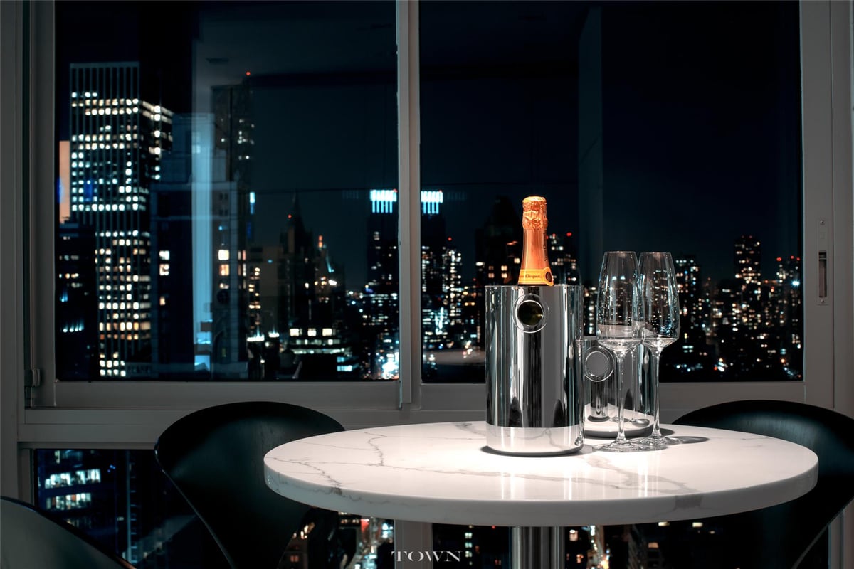 Photo for The Savoy - 200 East 61St Street Condominium in Upper East Side, Manhattan