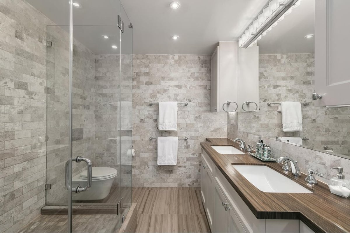 Photo for 565 West End Avenue - 565 West End Avenue Cooperative in Upper West Side, Manhattan