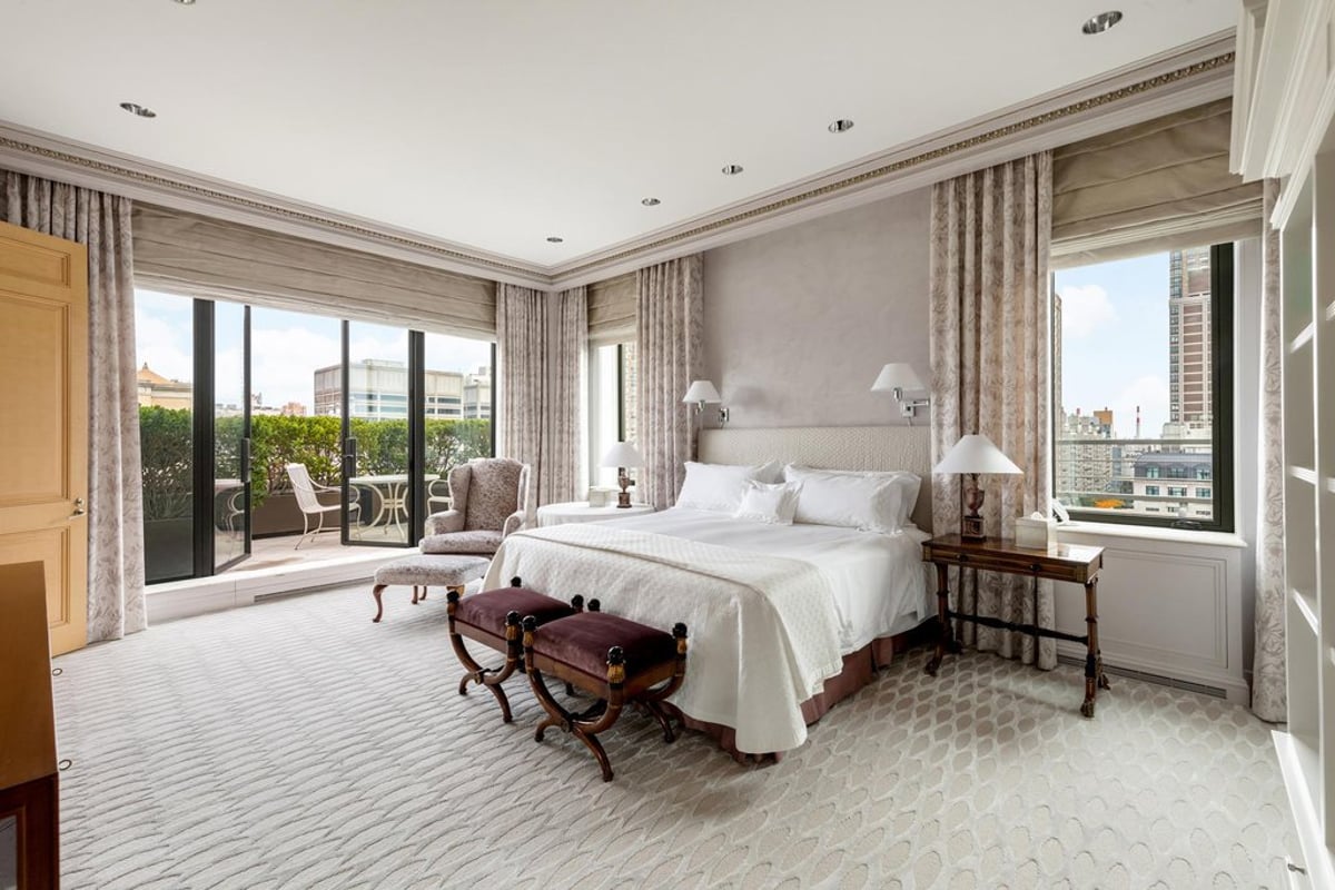 Photo for 605 Park Avenue - 605 Park Avenue Cooperative in Upper East Side, Manhattan