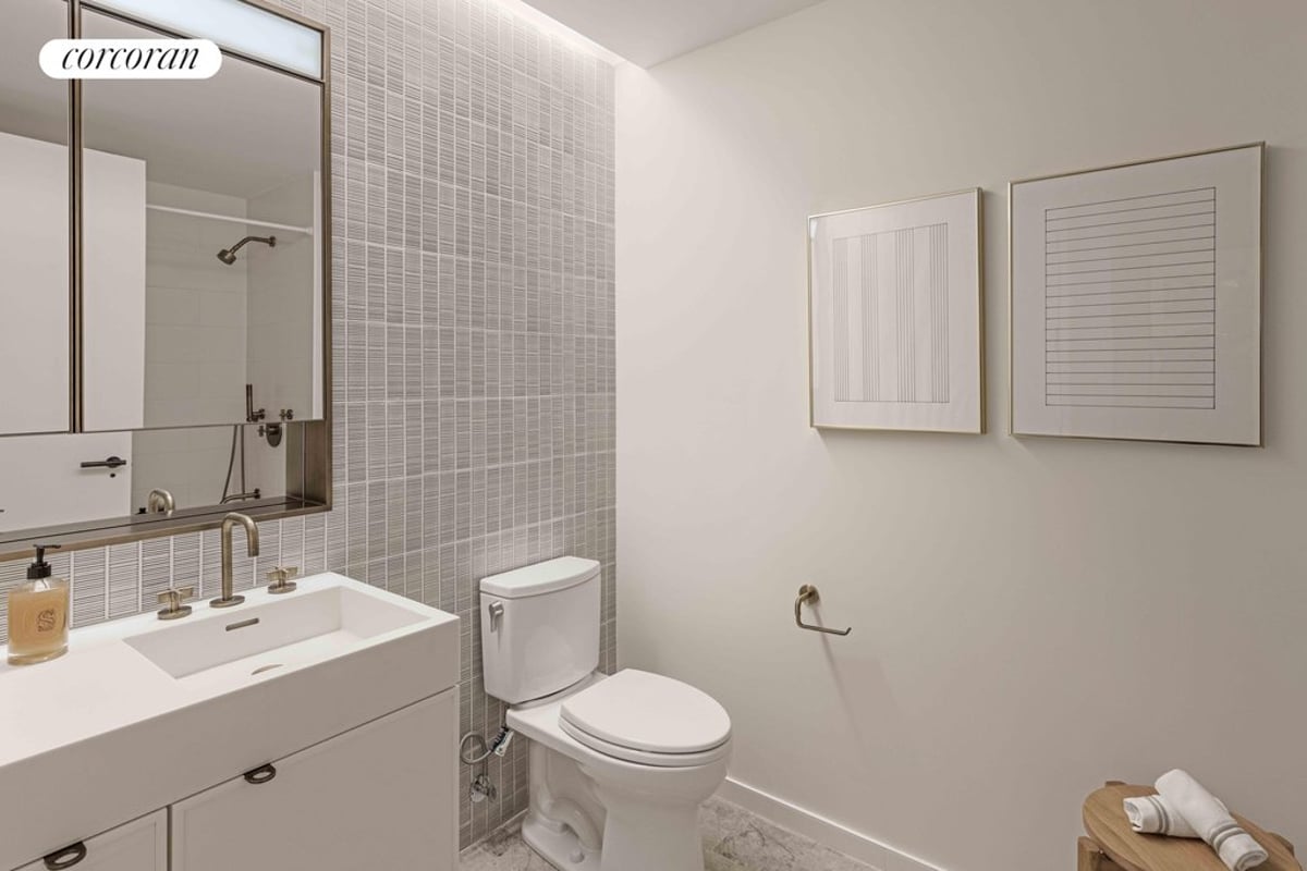 Photo for Flatiron House - 39 West 23rd Street Condominium in Flatiron, Manhattan