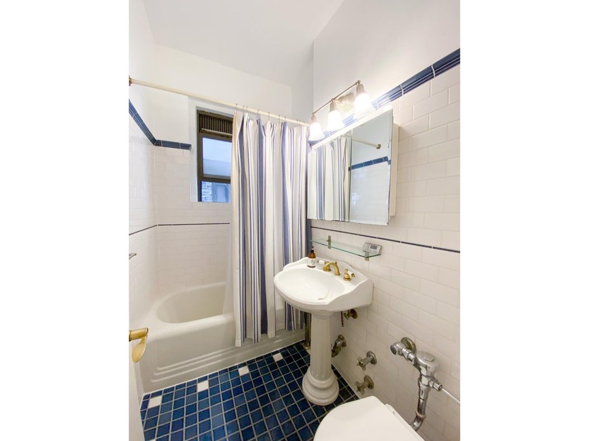 Photo for 250 West 22nd Street - 250 West 22nd Street Cooperative in Chelsea, Manhattan