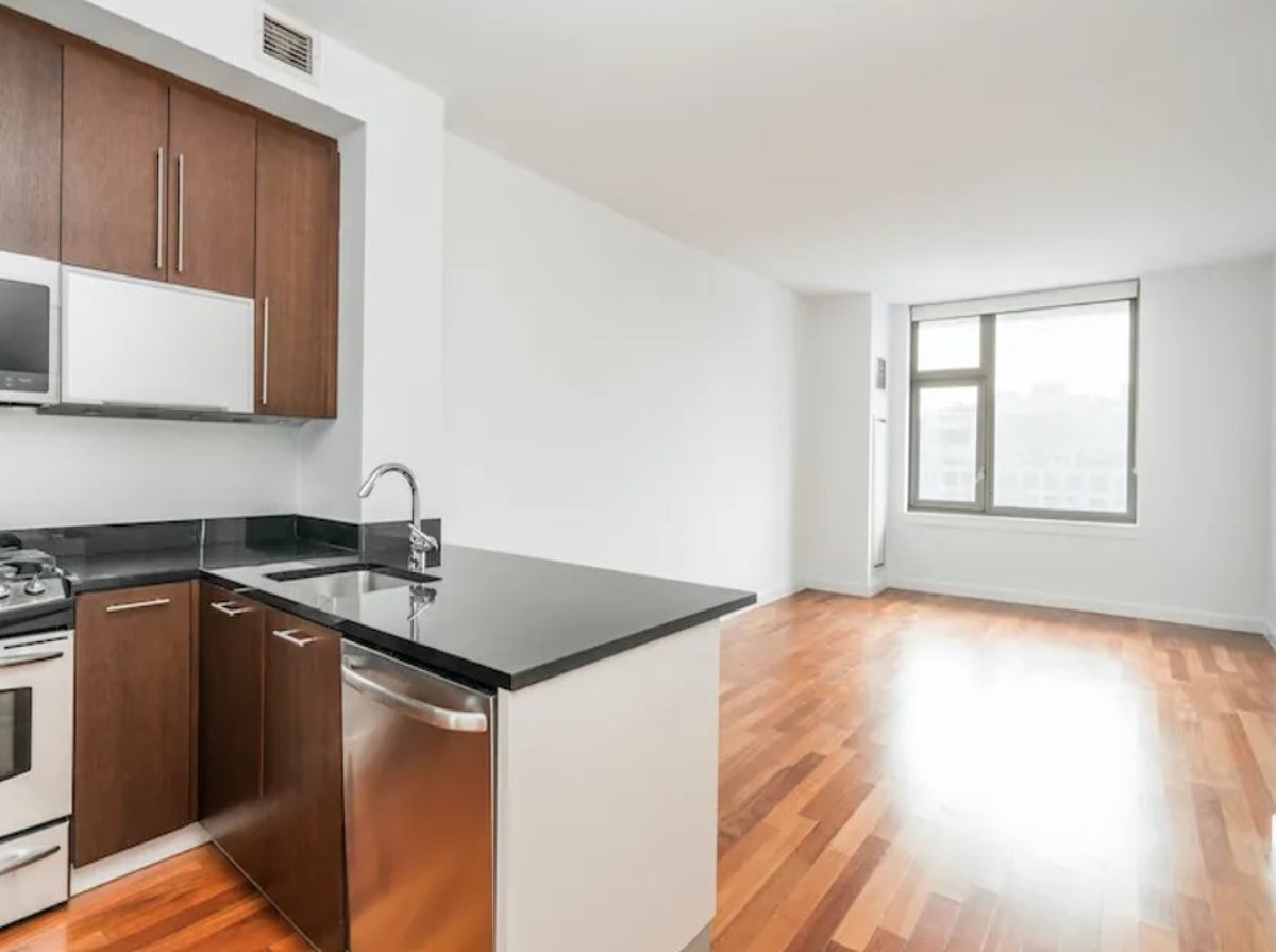 LUXURY AND MODERN 2 BEDROMS/ 2 FULL BATH W/ FULL AMENITIES JAY STREET