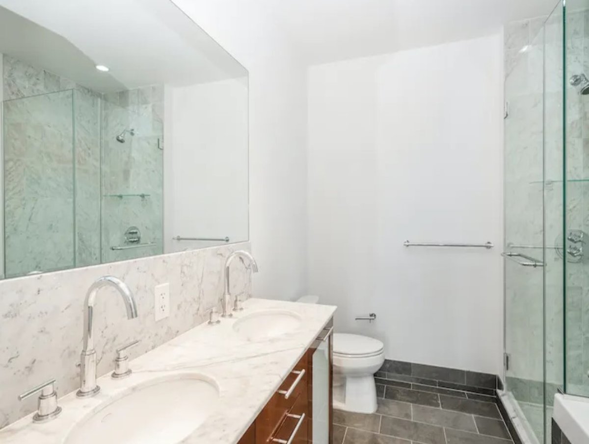 LUXURY AND MODERN 2 BEDROMS/ 2 FULL BATH W/ FULL AMENITIES JAY STREET