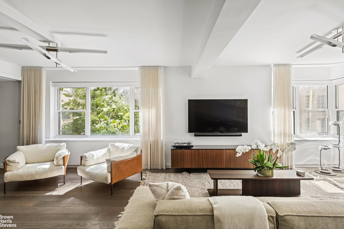 Photo for 1025 5th Avenue - 1025 Fifth Avenue Cooperative in Upper East Side, Manhattan