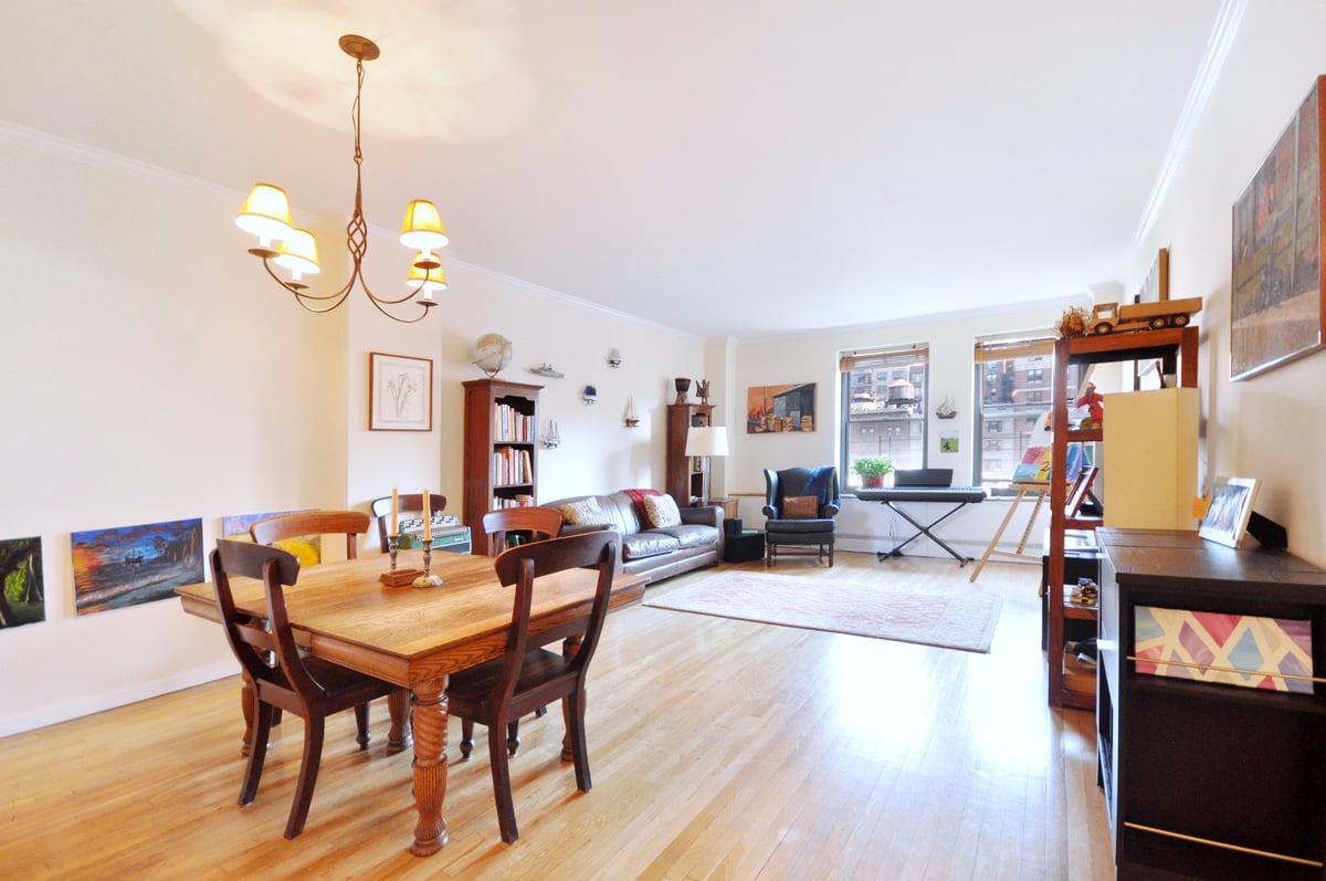 Photo for The Walton - 104 West 70th Street Condominium in Upper West Side, Manhattan