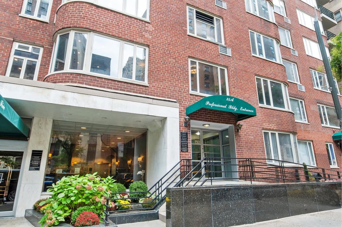Photo for 35 East 35th Street - 35 East 35th Street Rental Building in Murray Hill, Manhattan