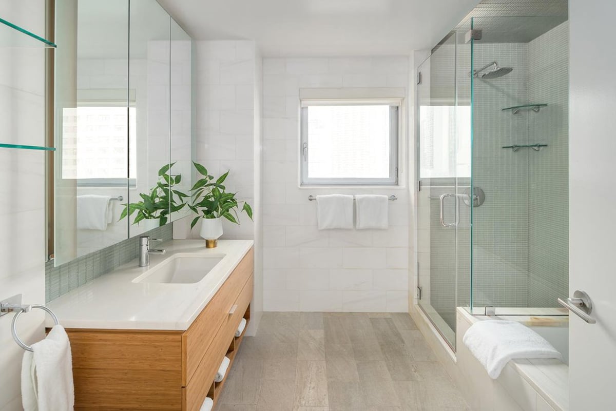 Photo for 303 East 33rd Street - 303 East 33rd Street Condominium in Murray Hill, Manhattan