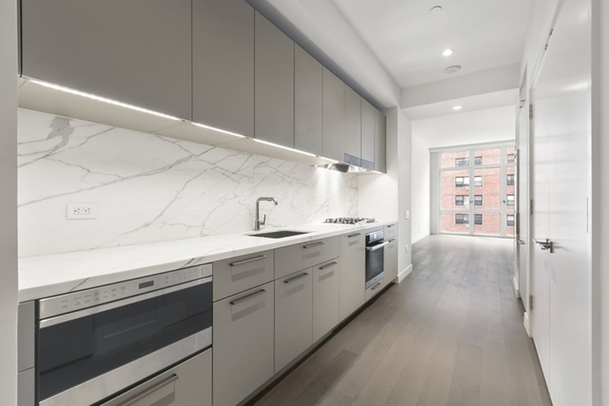 Photo for Halcyon - 305 East 51St Street Condominium in Midtown East, Manhattan