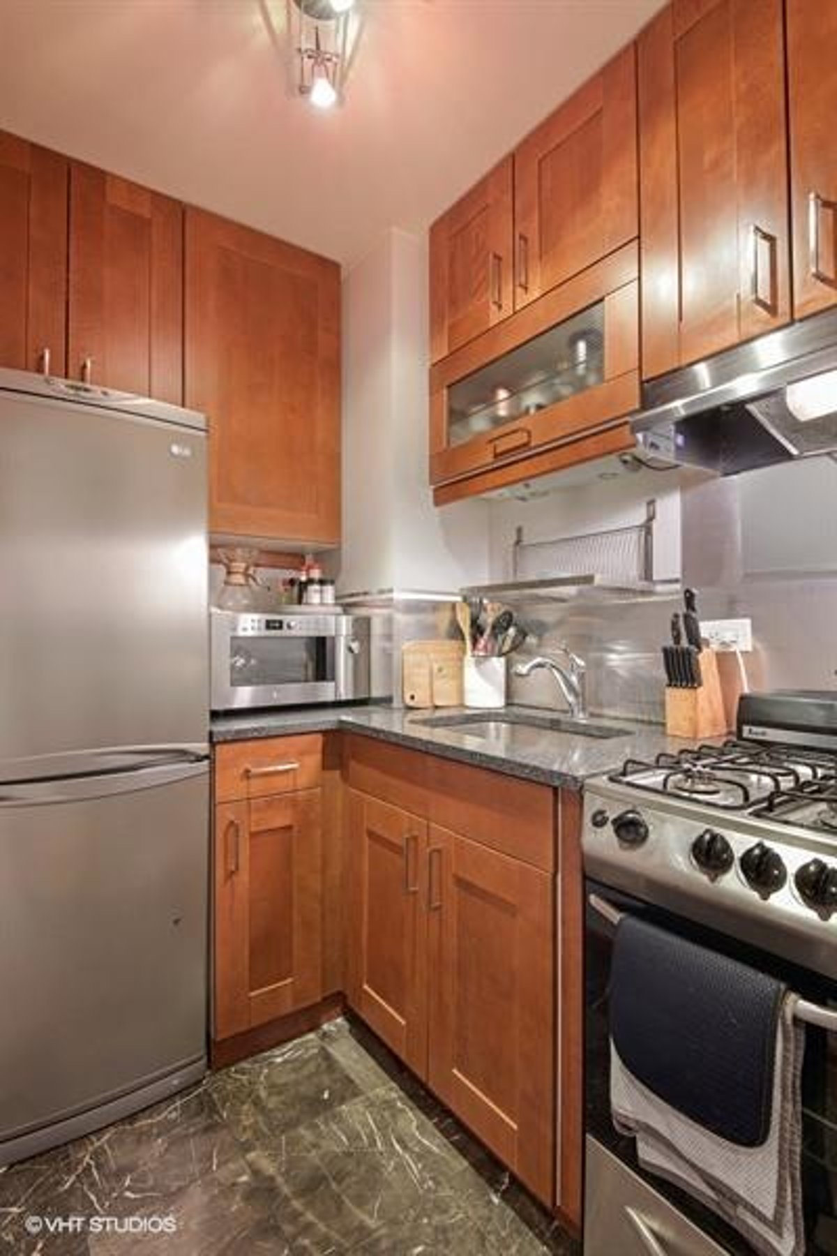 Photo for Sutton Gardens - 420 East 55th Street Cooperative in Midtown East, Manhattan