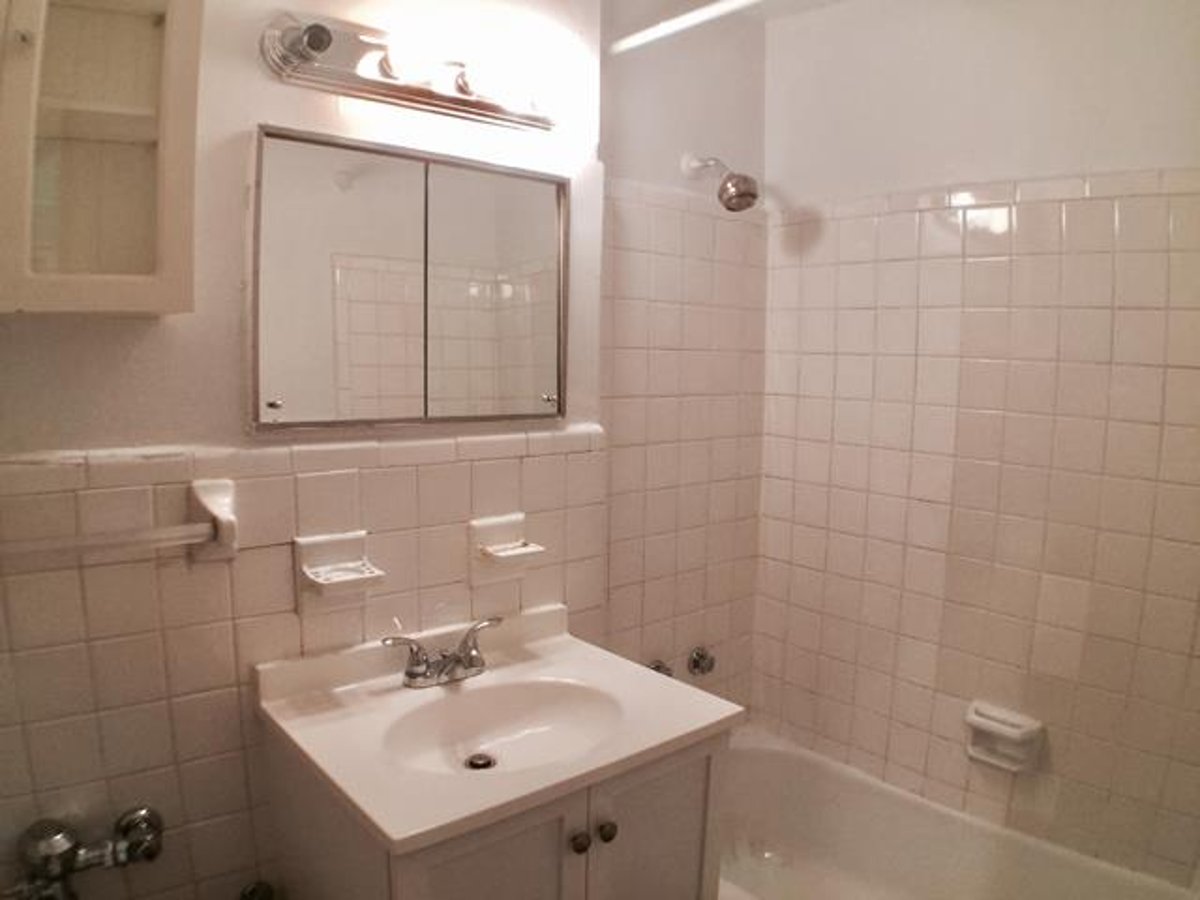 Photo for 240 East 46th Street - 240 East 46th Street Condominium in Midtown East, Manhattan