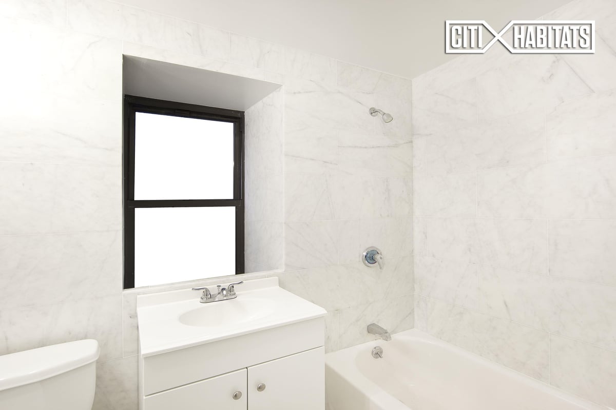 Photo for 31 East 1 Street - 31 East 1St Street Rental Building in East Village, Manhattan