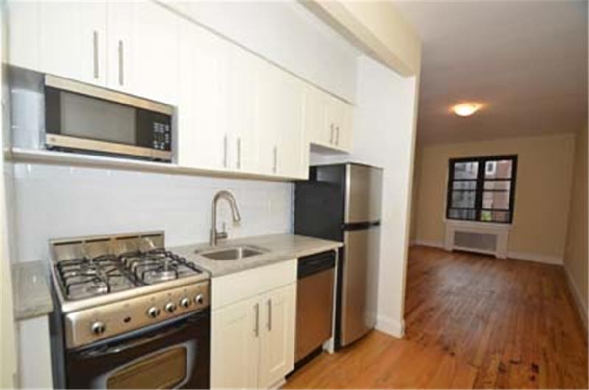 Photo for The Louis Philippe - 312 West 23rd Street Condominium in Chelsea, Manhattan