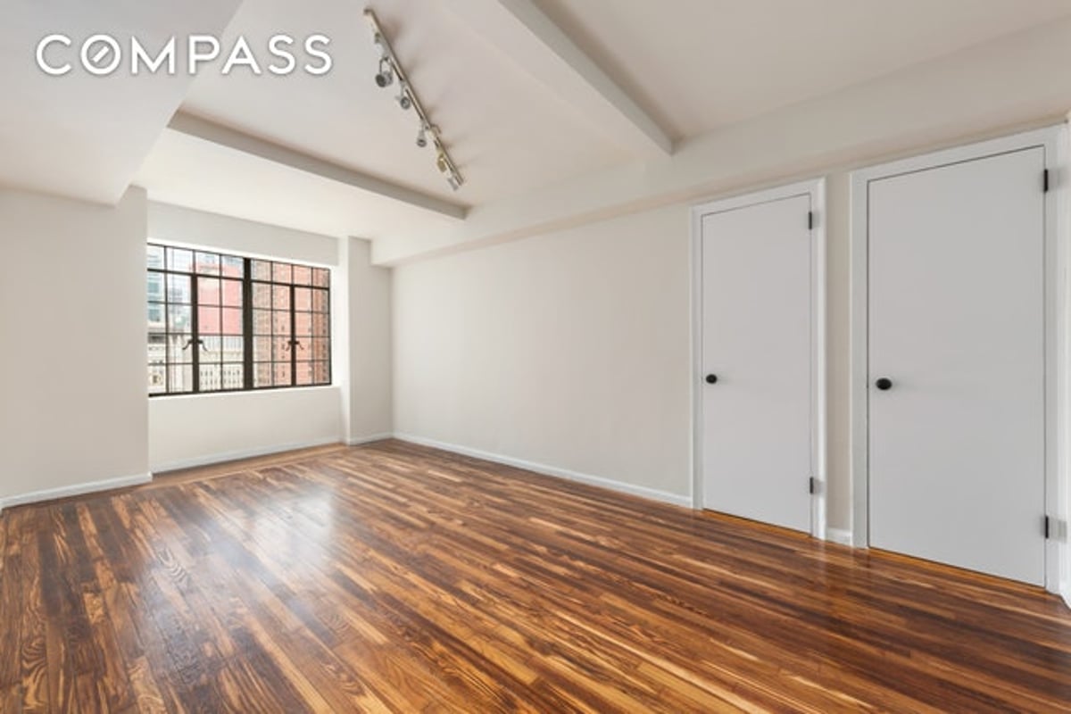 Photo for Prospect Tower - 45 Tudor City Place Cooperative in Turtle Bay, Manhattan