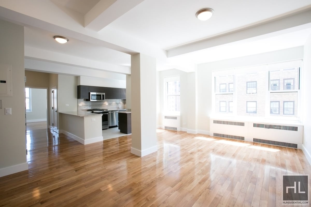 Photo for 15 Park Row - 15 Park Row Mixed Use in Financial District, Manhattan