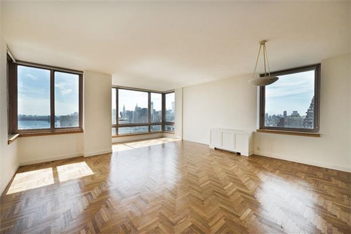 Photo for The Belaire - 524 East 72nd Street Condominium in Upper East Side, Manhattan