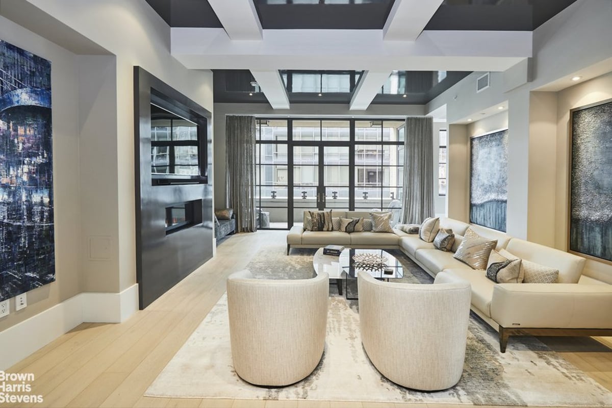 Photo for Huys - 404 Park Avenue South Condominium in NoMad, Manhattan