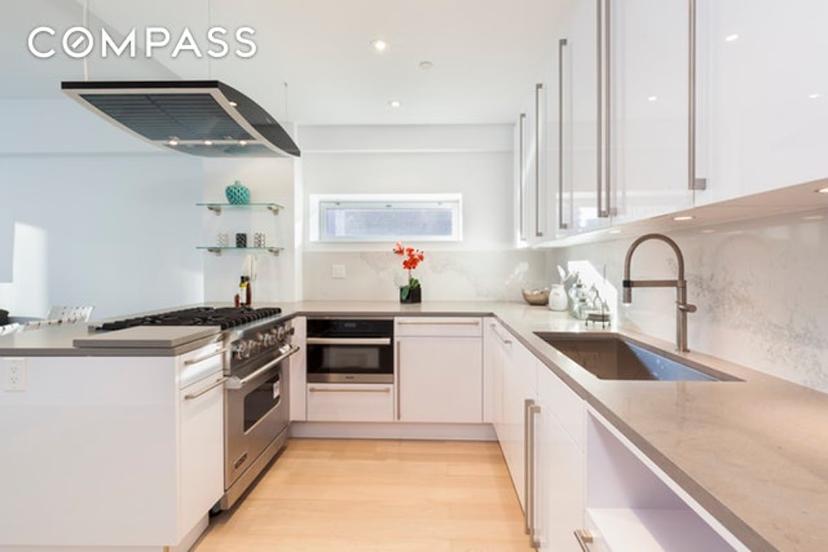 Photo for Twenty9th Park Madison - 39 East 29th Street Condominium in NoMad, Manhattan