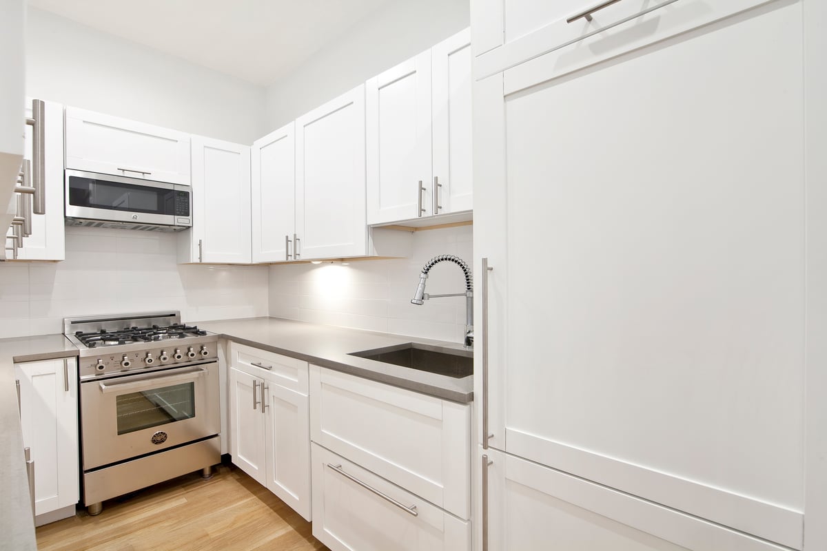 Photo for 220 EAST 22 STREET - 220 East 22nd Street Rental Building in Gramercy Park, Manhattan