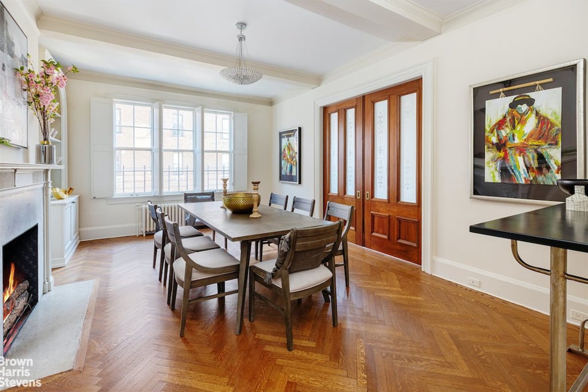 Photo for 1060 Park Avenue - 1060 Park Avenue Cooperative in Upper East Side, Manhattan