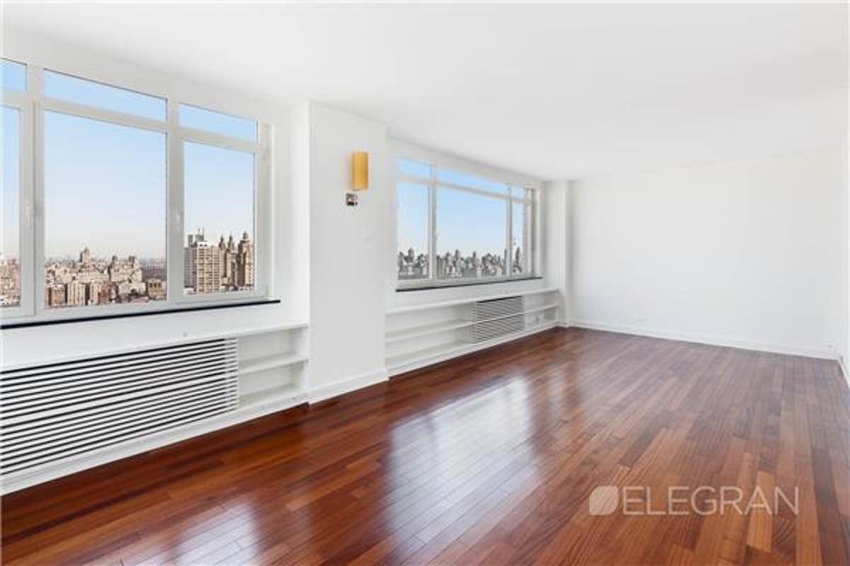 Photo for 45 West 67th Street - 45 West 67th Street Condominium in Upper West Side, Manhattan