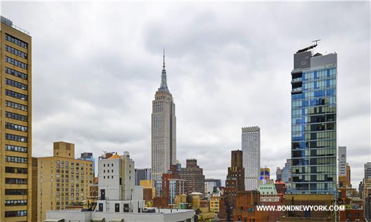 Photo for Frontier - 200 East 39th Street Rental Building in Murray Hill, Manhattan
