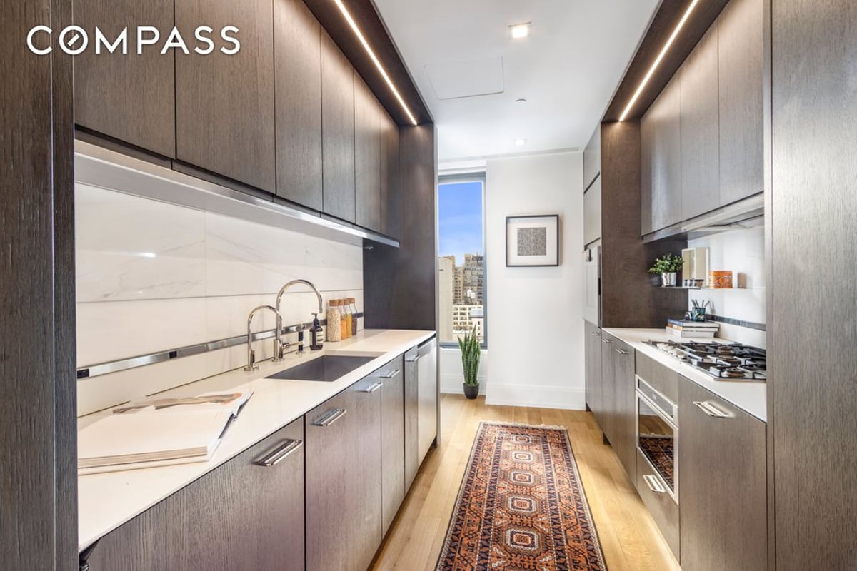 Photo for 301 East 50th Street - 301 East 50th Street Condominium in Turtle Bay, Manhattan