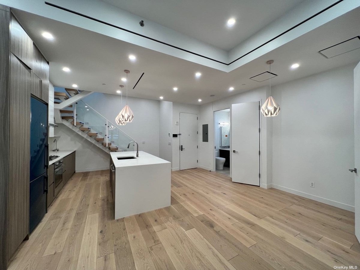 Photo for 249 EAST 50TH STREET - 249 East 50th Street Condominium in Turtle Bay, Manhattan