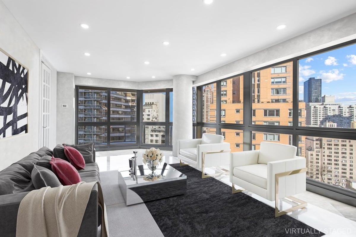 Photo for The Savoy - 200 East 61St Street Condominium in Upper East Side, Manhattan