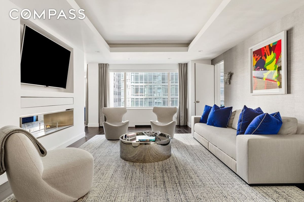 Photo for 200 East 57th Street - 200 East 57th Street Cooperative in Midtown East, Manhattan