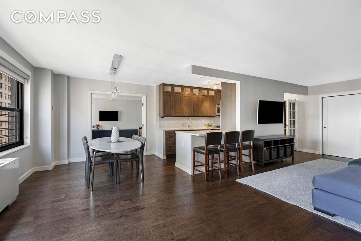 Photo for Lincoln Towers - 140 West End Avenue Condominium in Upper West Side, Manhattan