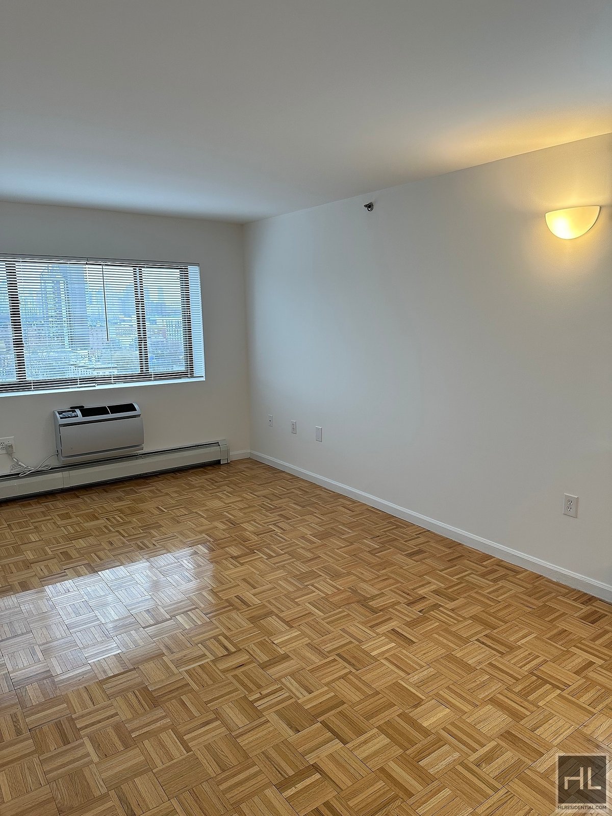 1Bedroom Astoria Apartment with Manhattan Views Utilities Included