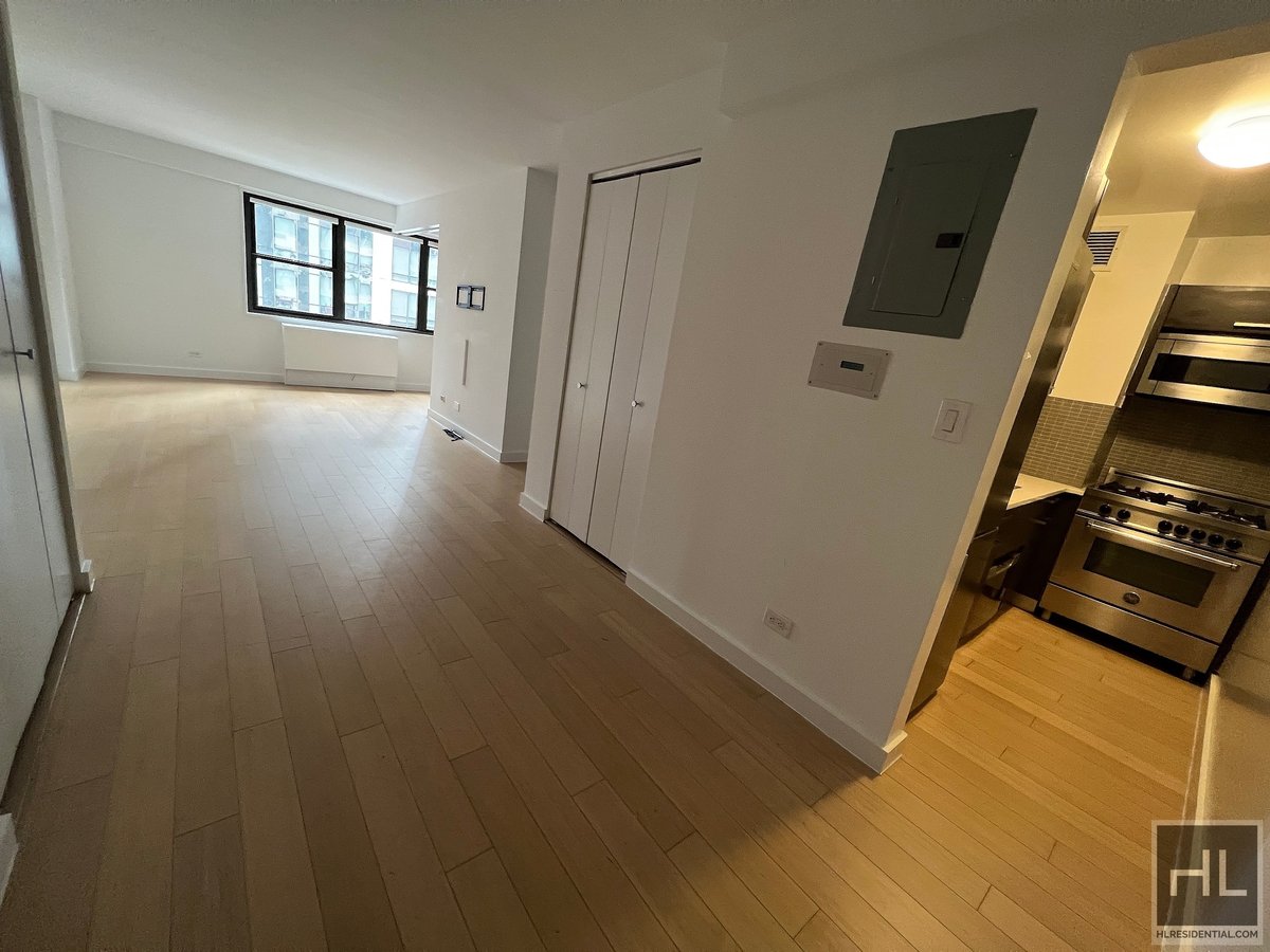 Photo for The Nash - 22 East 39th Street Rental Building in Murray Hill, Manhattan