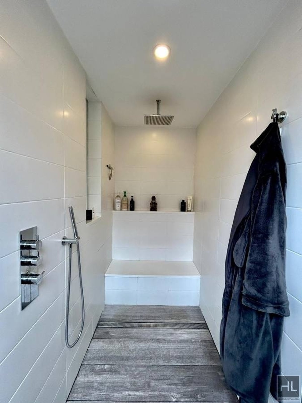 Photo for Chelsea Gardens - 250 West 24th Street & 255 West 23rd Street Cooperative in Chelsea, Manhattan