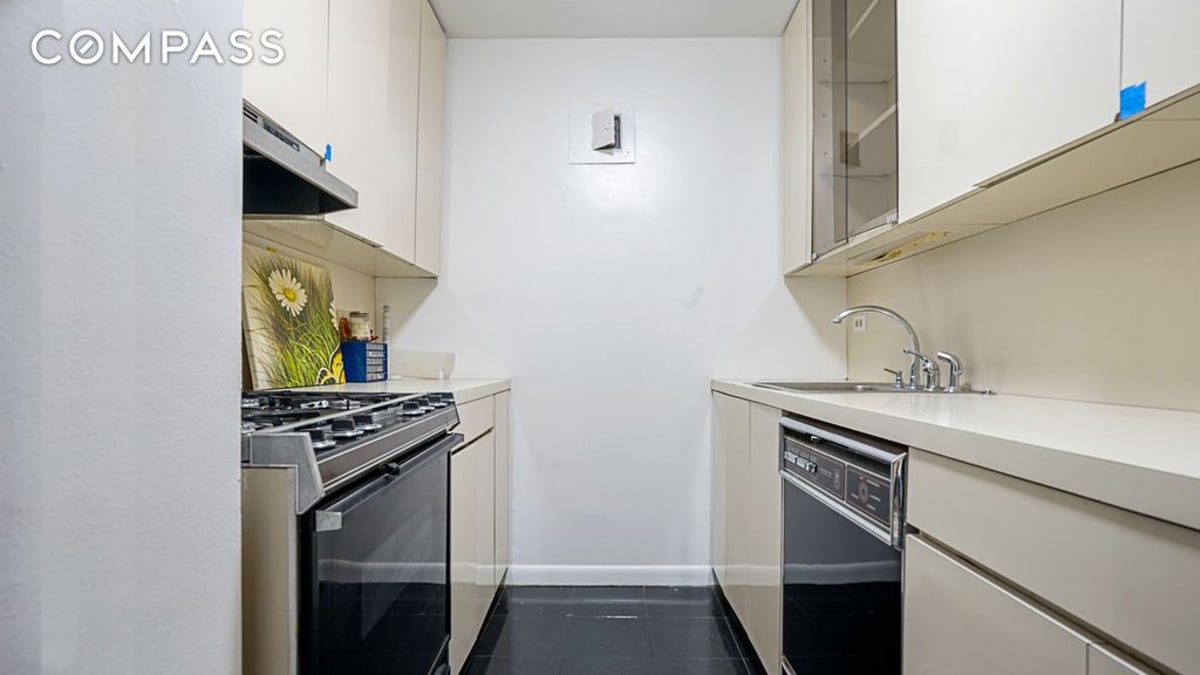 Photo for Parc Fifteen - 210 East 15th Street Cooperative in Gramercy Park, Manhattan